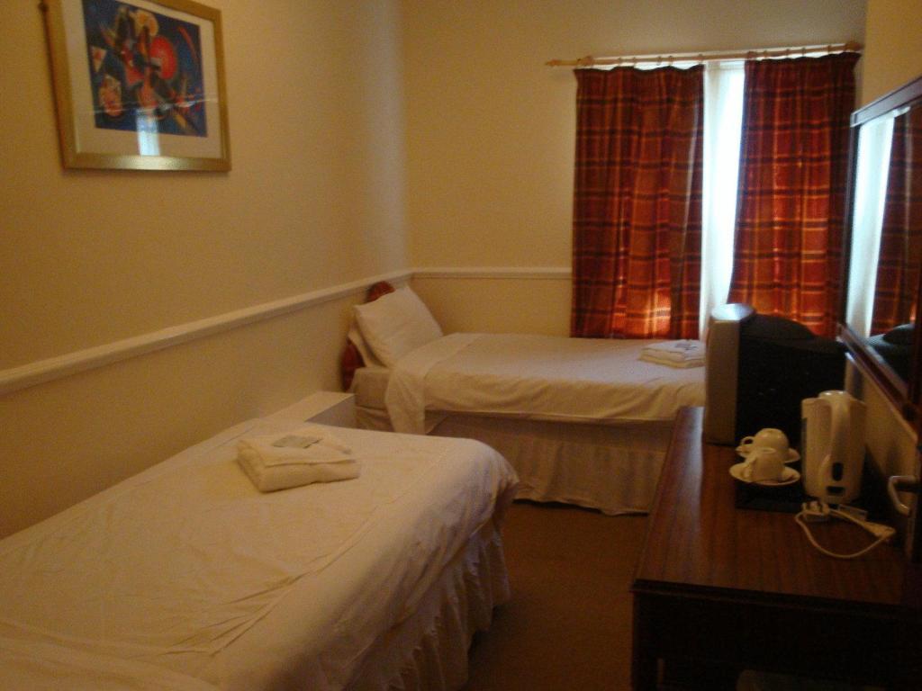 Garden Lodge Hotel Letchworth Phòng bức ảnh